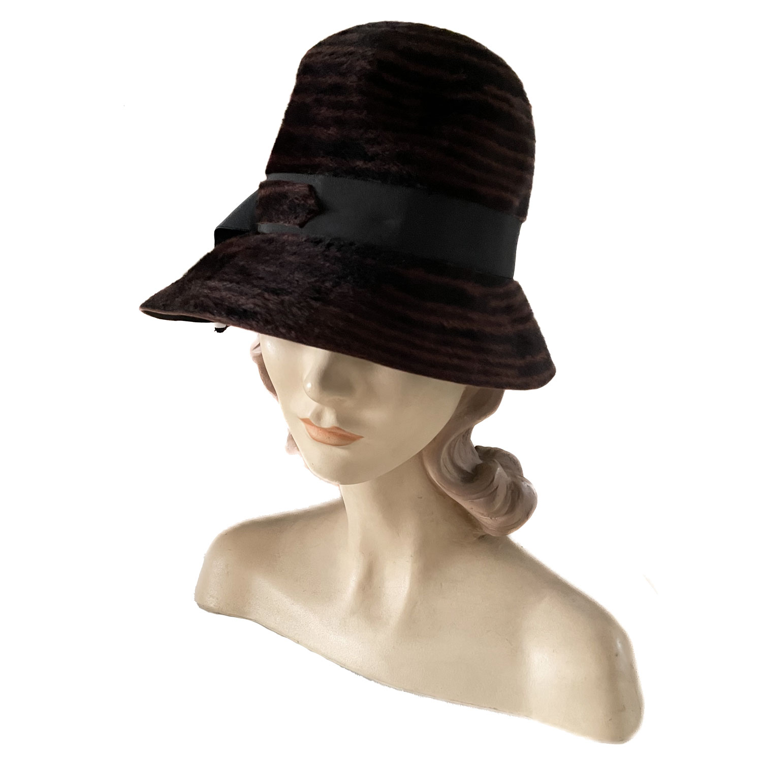 1960s Schiaparelli velour hat