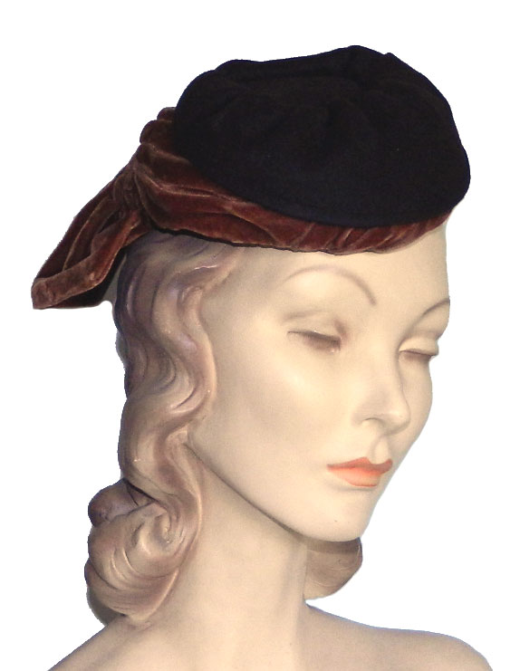 1940's tilt hat