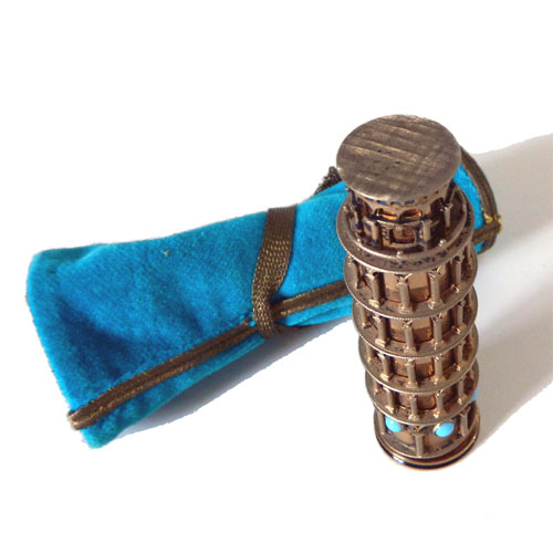 Leaning Tower of Pisa lipstick holder