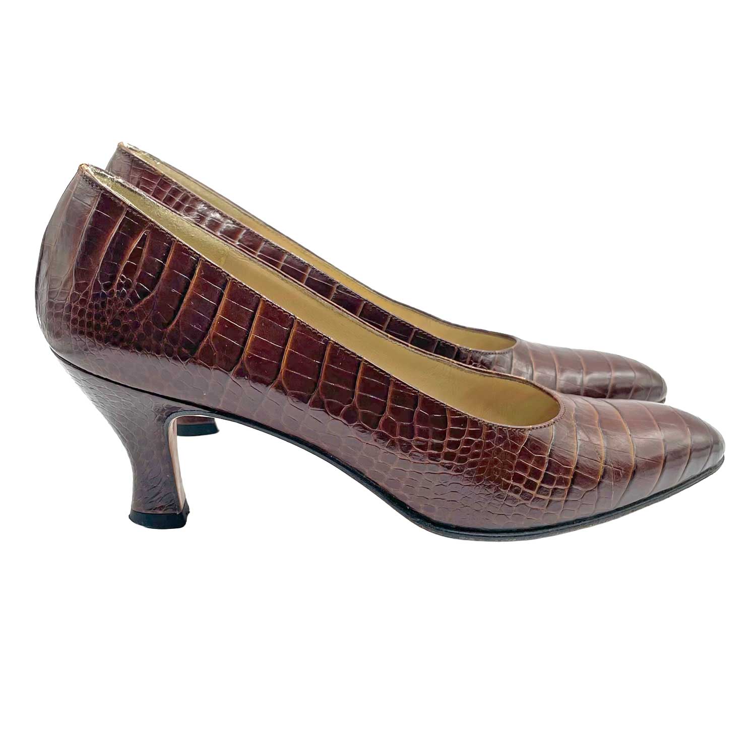 Ferragamo Aligator pumps