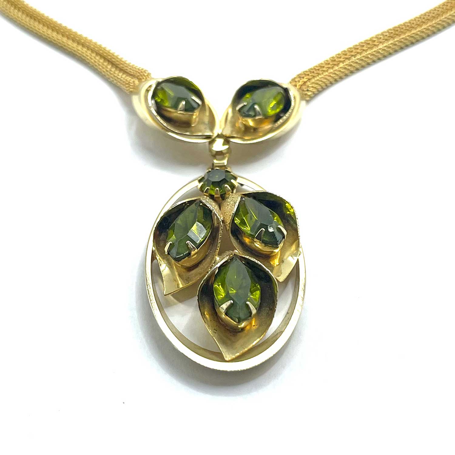 Rhinestone pendant necklace