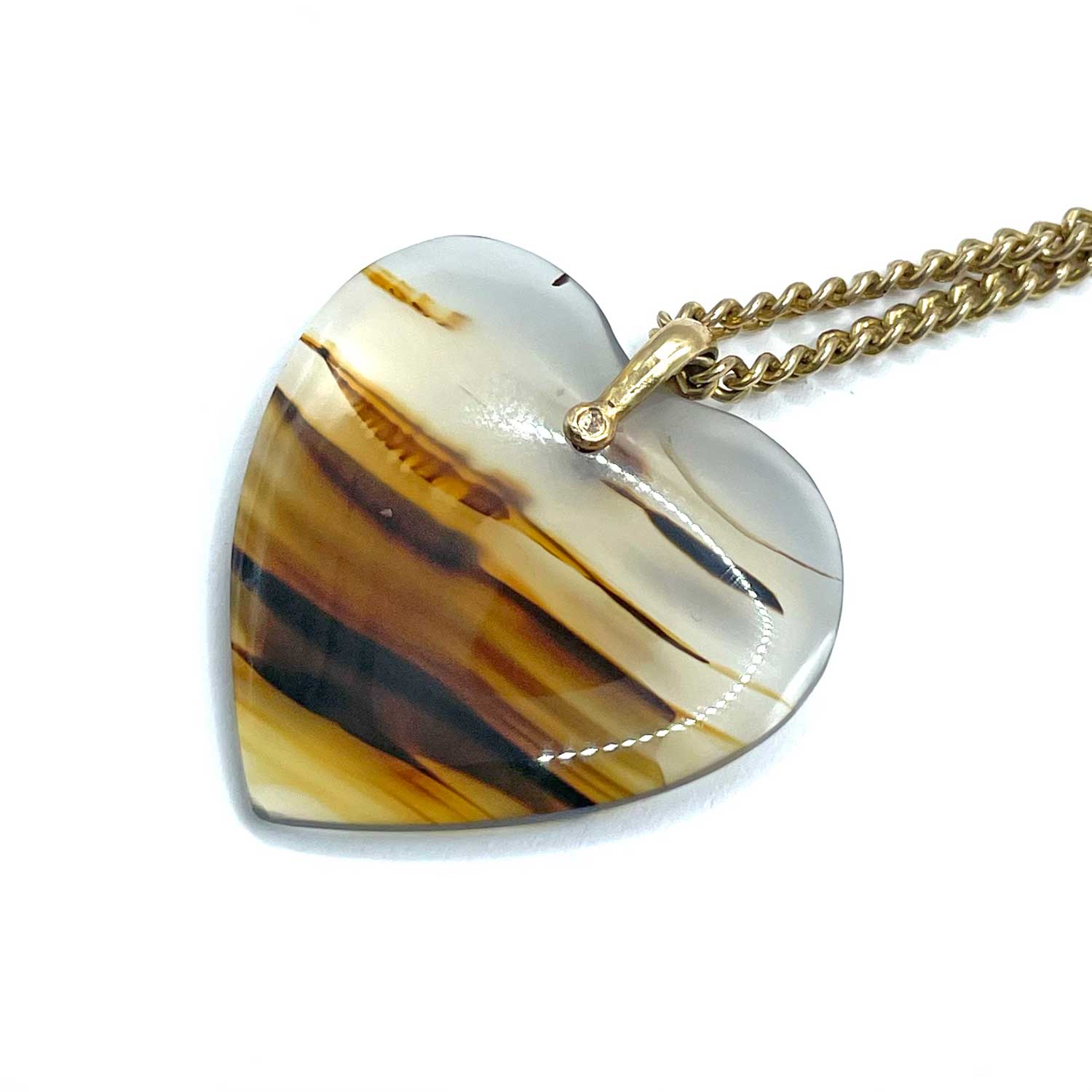 Vintage agate heart pendant