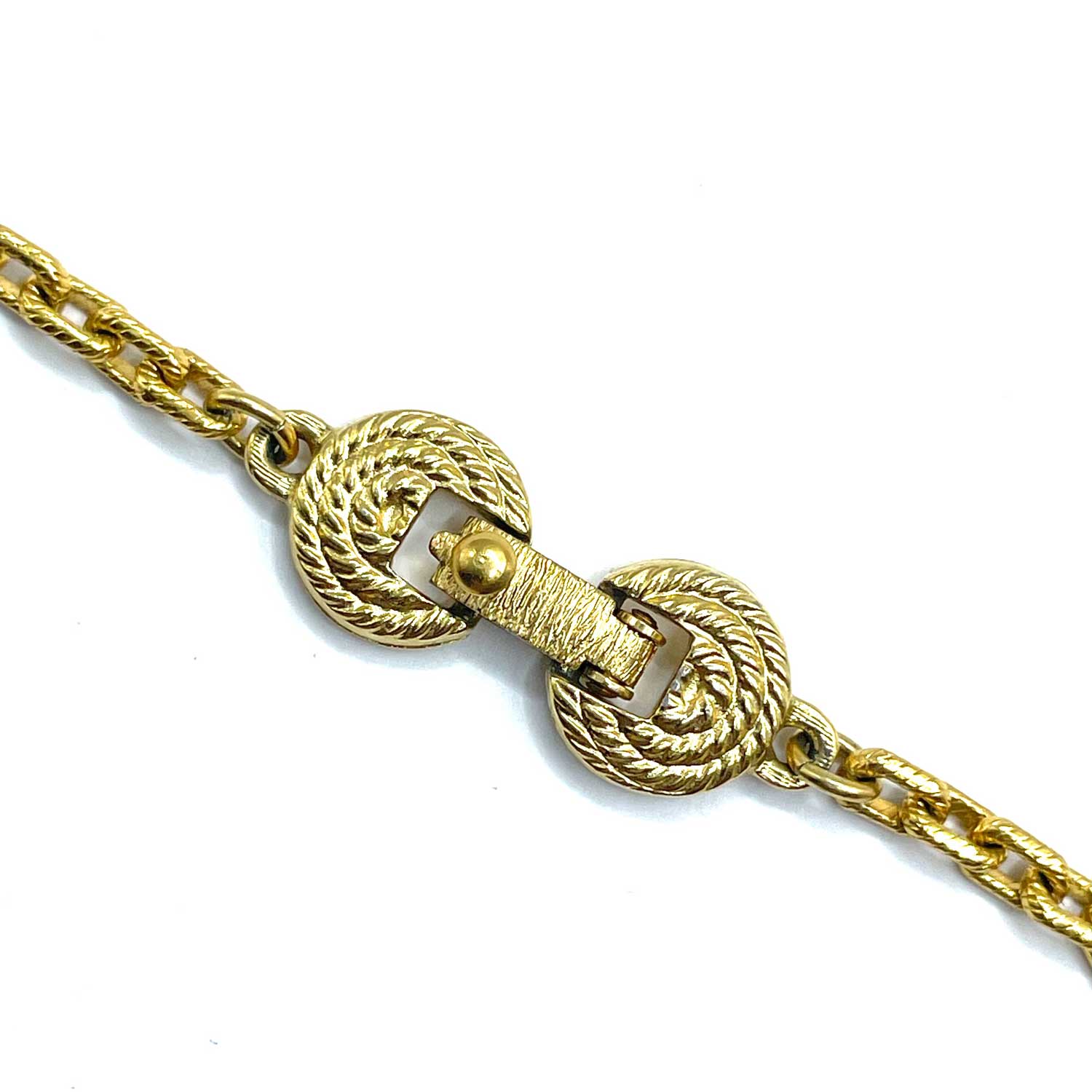 Monet pendant necklace