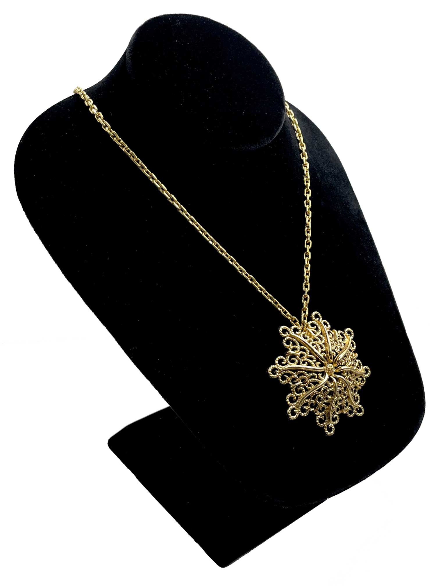 Monet pendant necklace