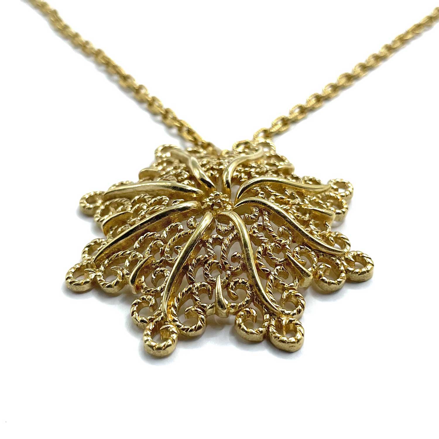 Monet pendant necklace