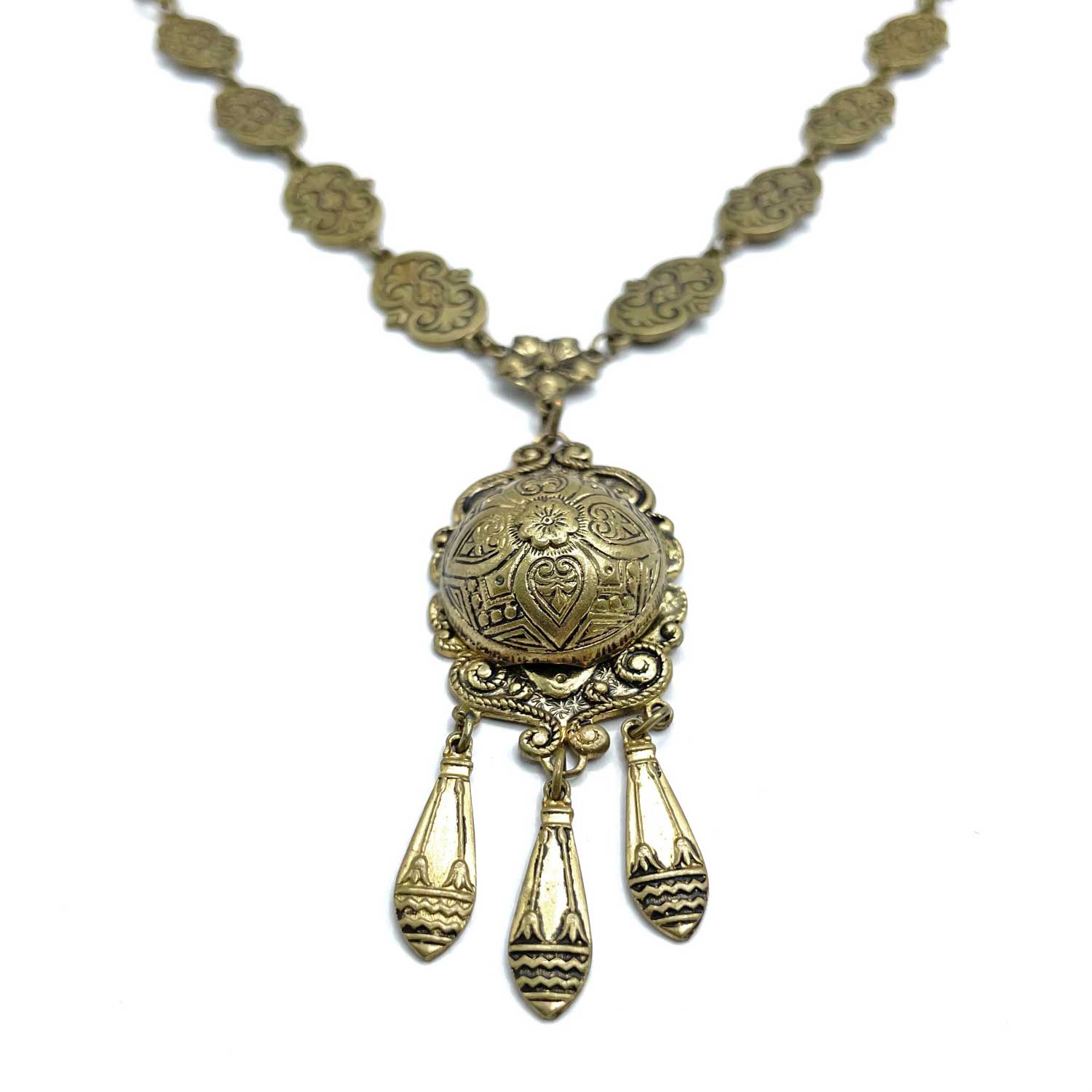 Art Nouveau pendant necklace