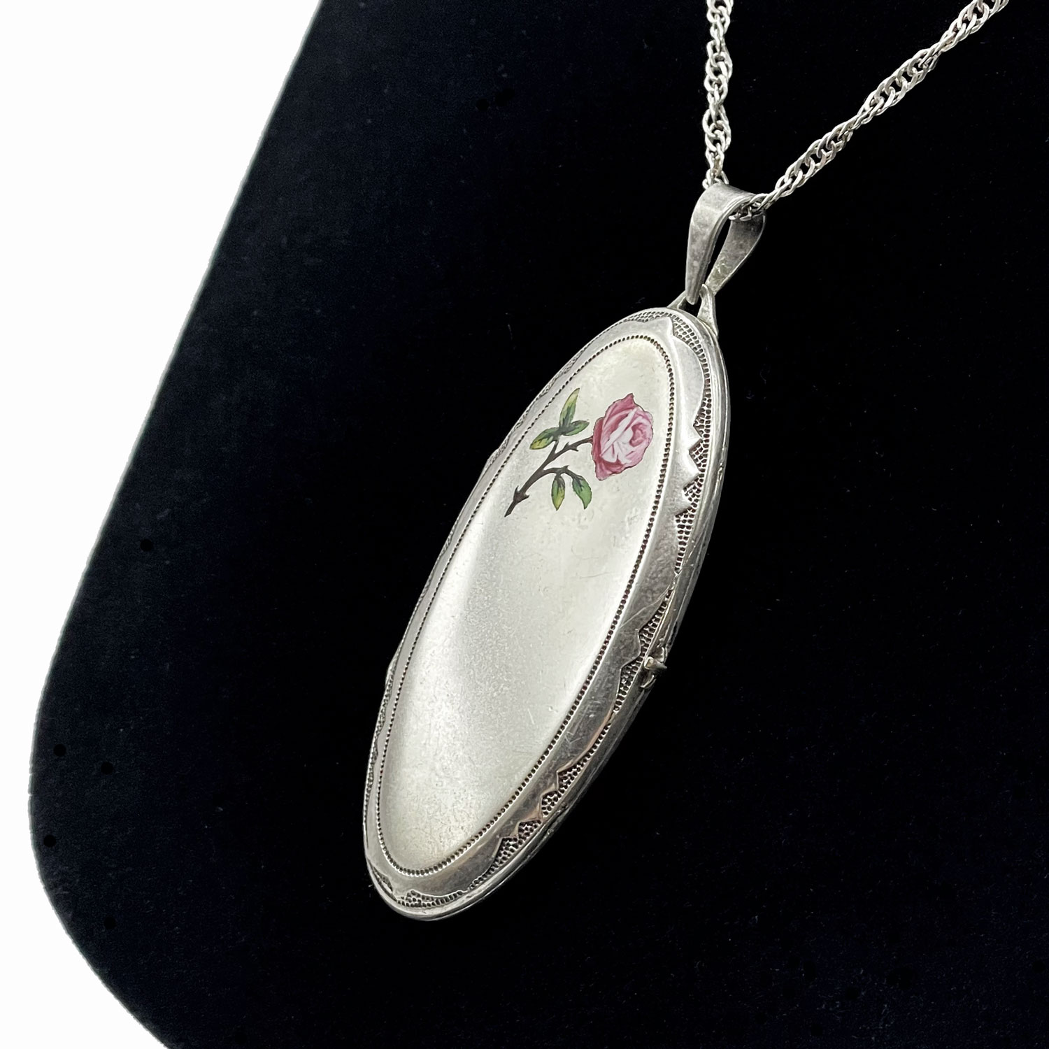 1920s antique locket