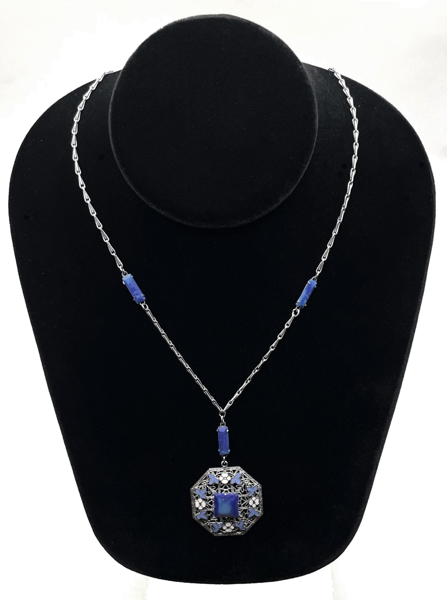 Art Deco Czech pendant necklace