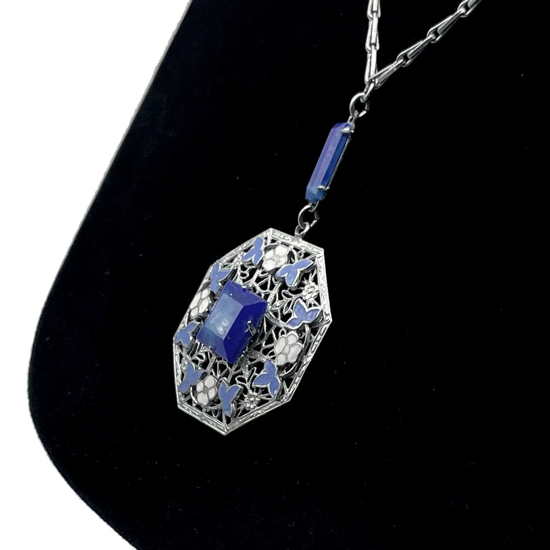 Art Deco Czech pendant necklace