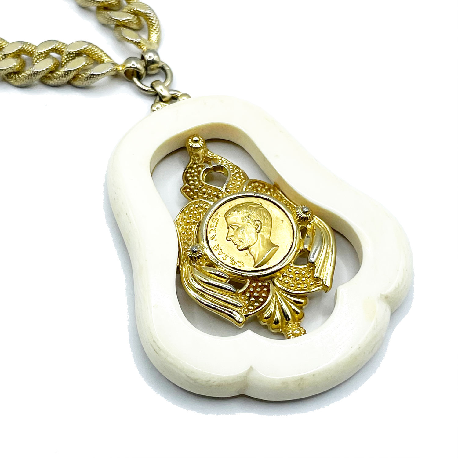 Nettie Rosenstein designer pendant necklace