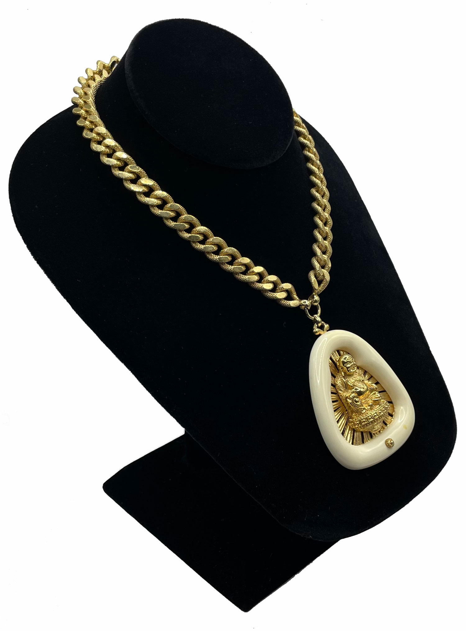 Nettie Rosenstein pendant necklace
