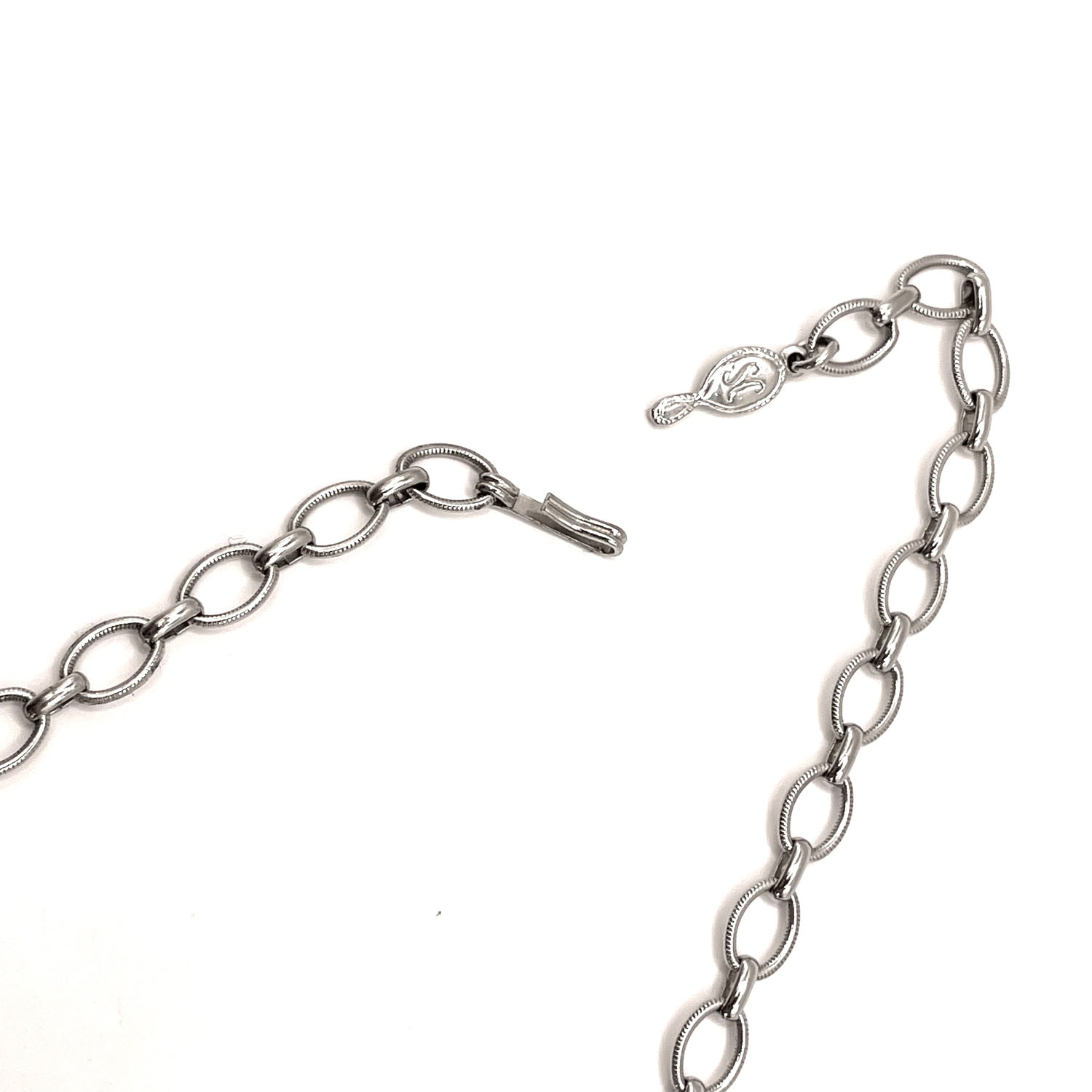 Sarah Coventry silver necklace
