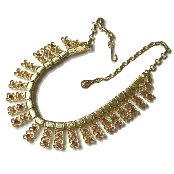 Pink rhinestone necklace