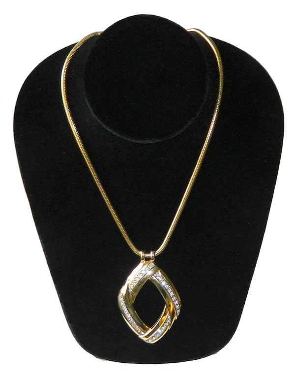 Rhinestone pendant necklace
