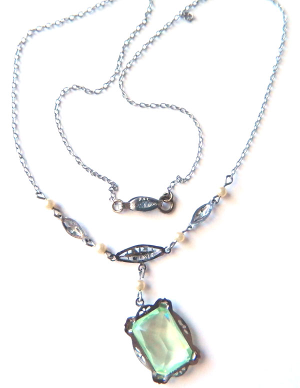 Art Deco pendant necklace