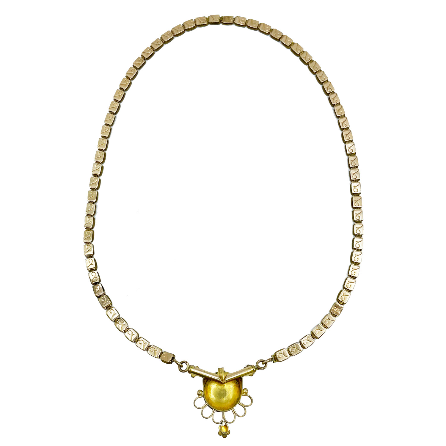 Antique cameo pendant necklace