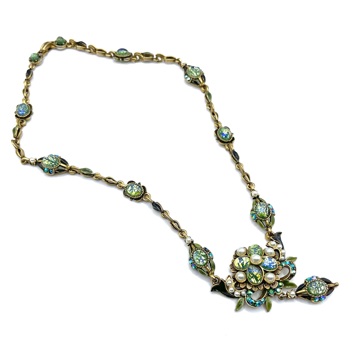 1950's green cabochon necklace