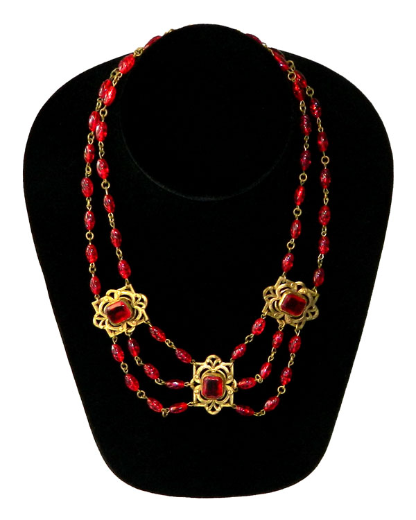 1930s red bead Art Nouveau necklace