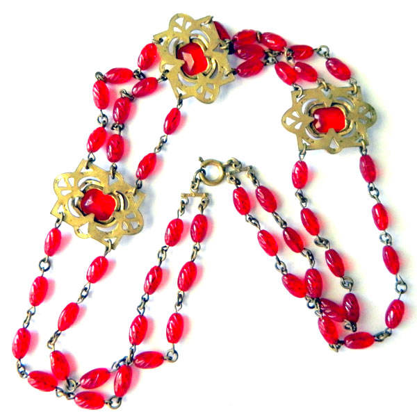 1930's red bead necklace
