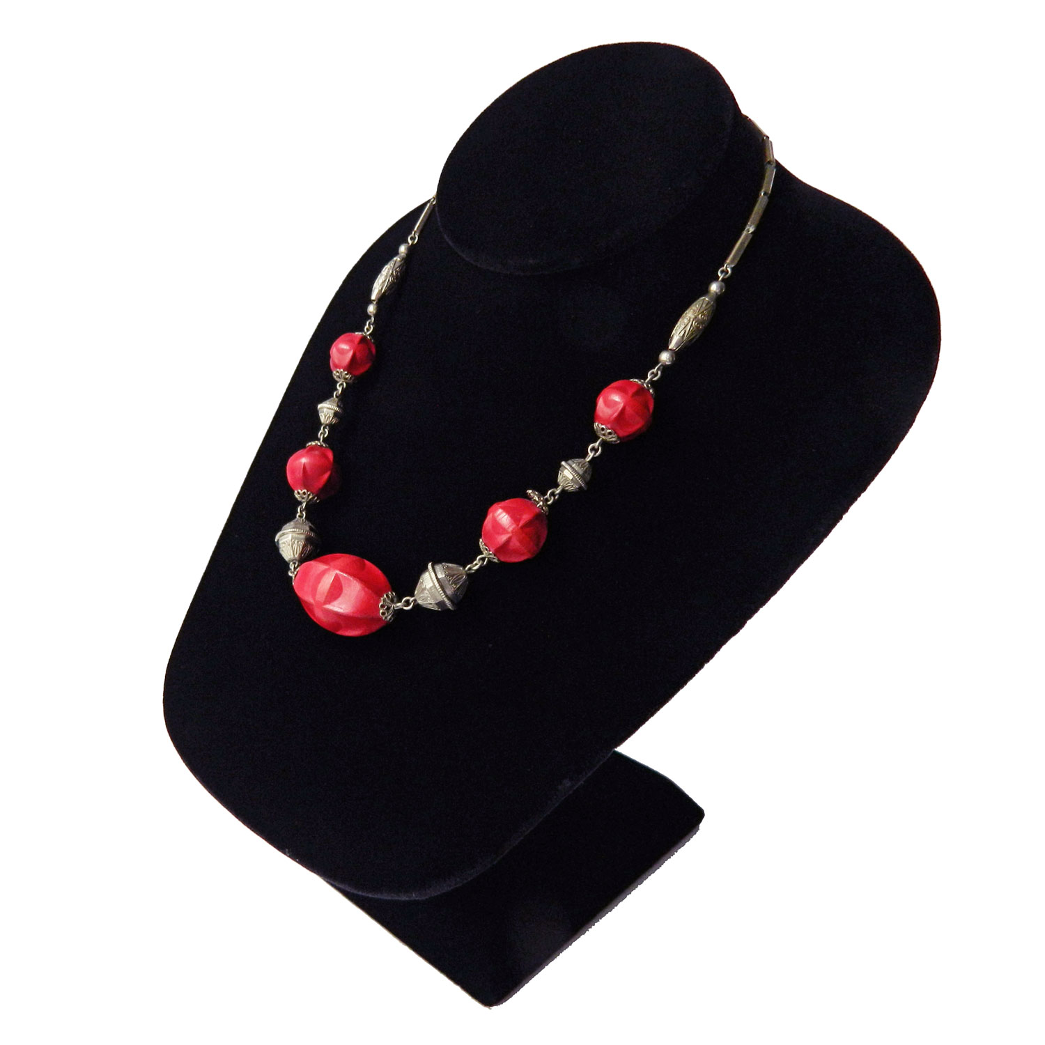 1920s red necklace