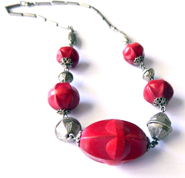 1930's red bead necklace