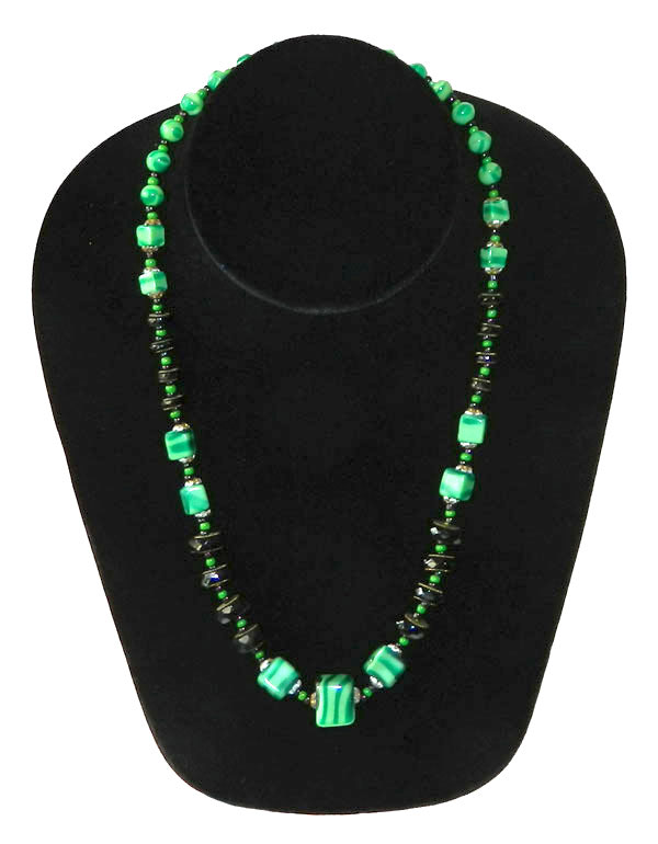 1930's Art Deco beaded necklace