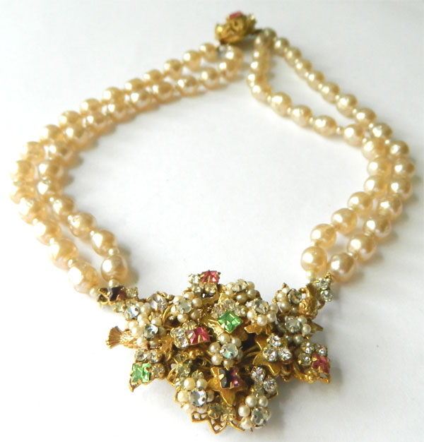 1950's Robért faux pearl necklace