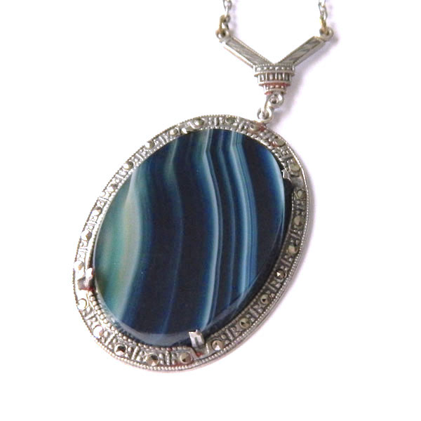 Art Deco blue agate pendant necklace