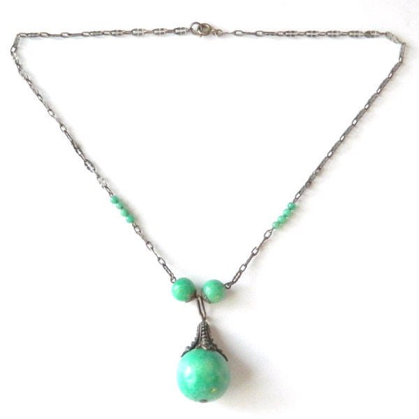 Art Deco pendant necklace