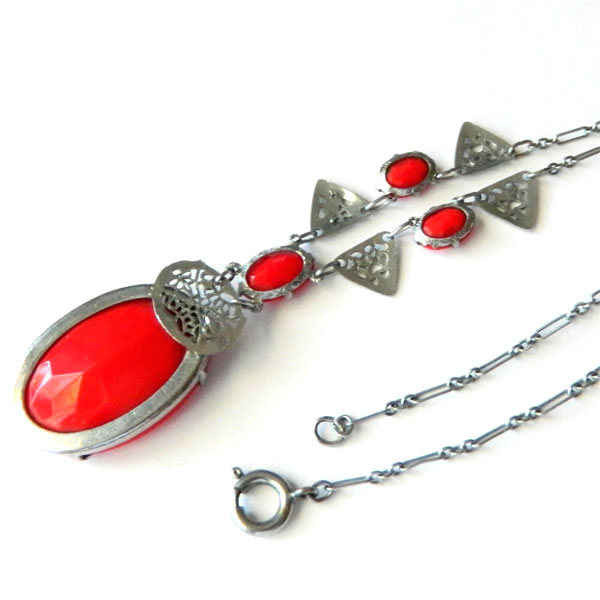 Art deco pendant necklace