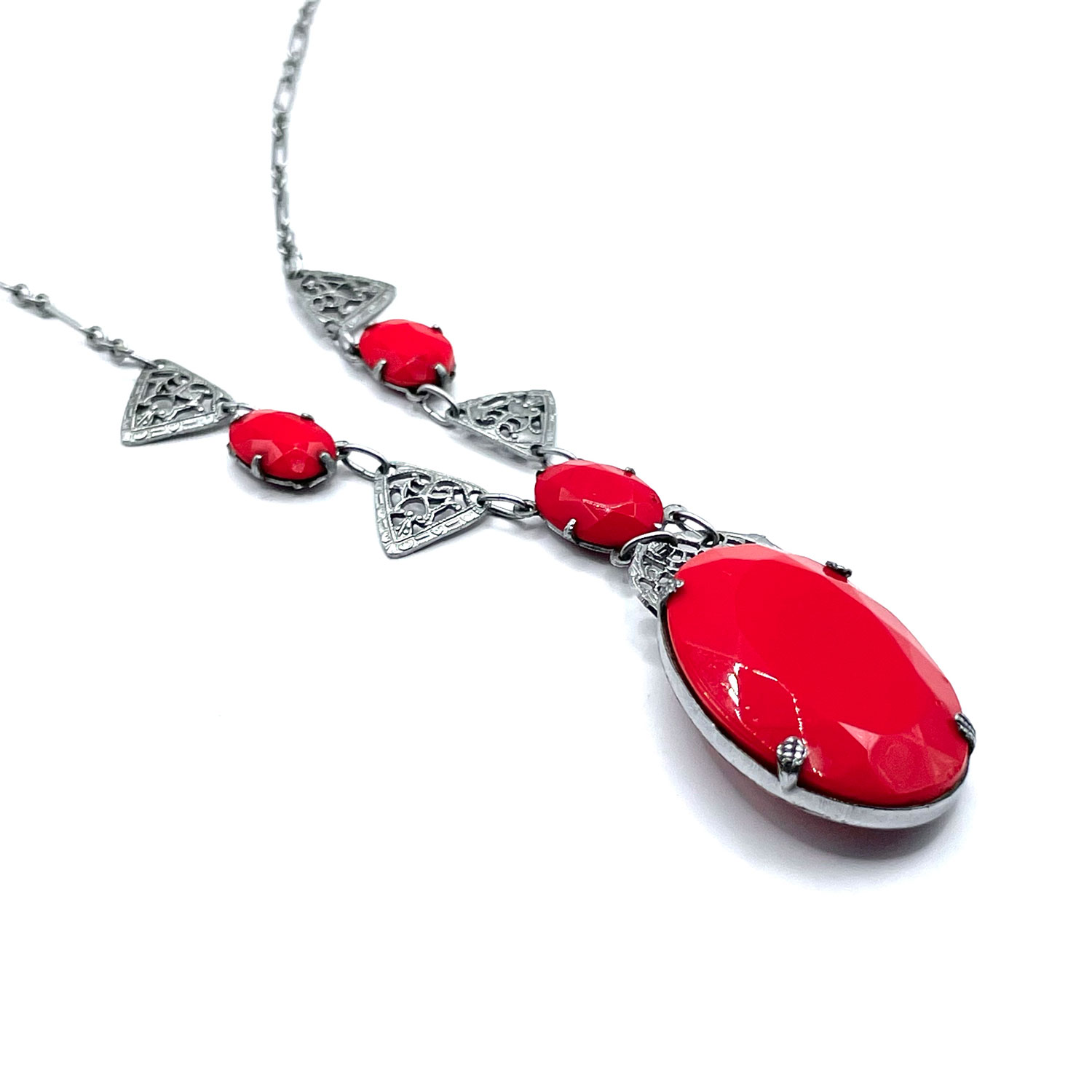 Art deco pendant necklace