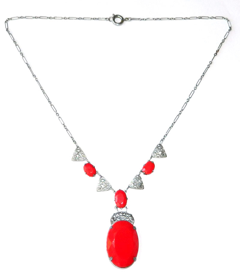 Art deco pendant necklace