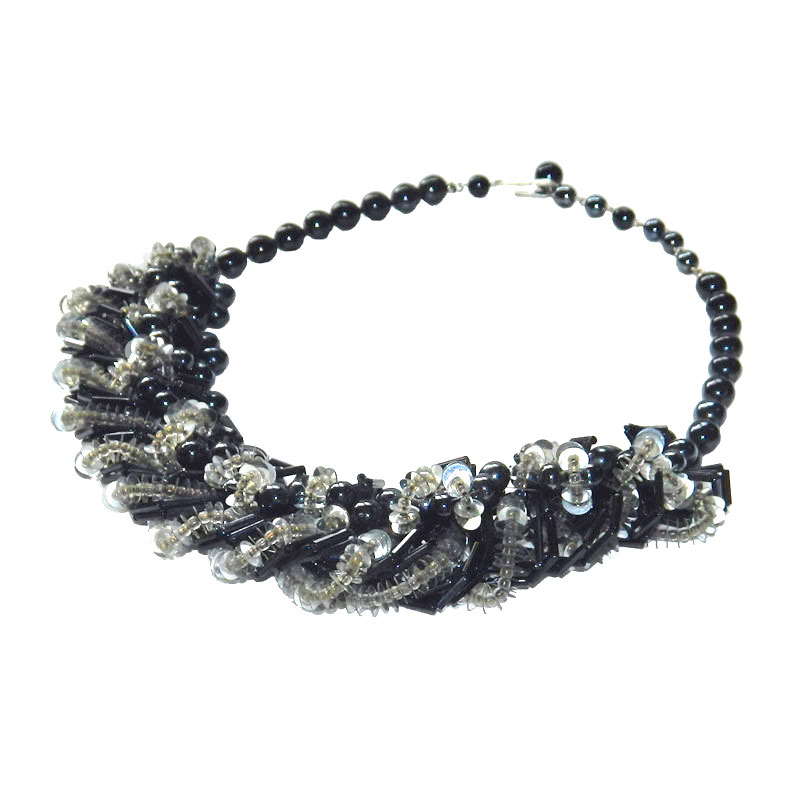Black and Jadeite Green Bead Necklace 