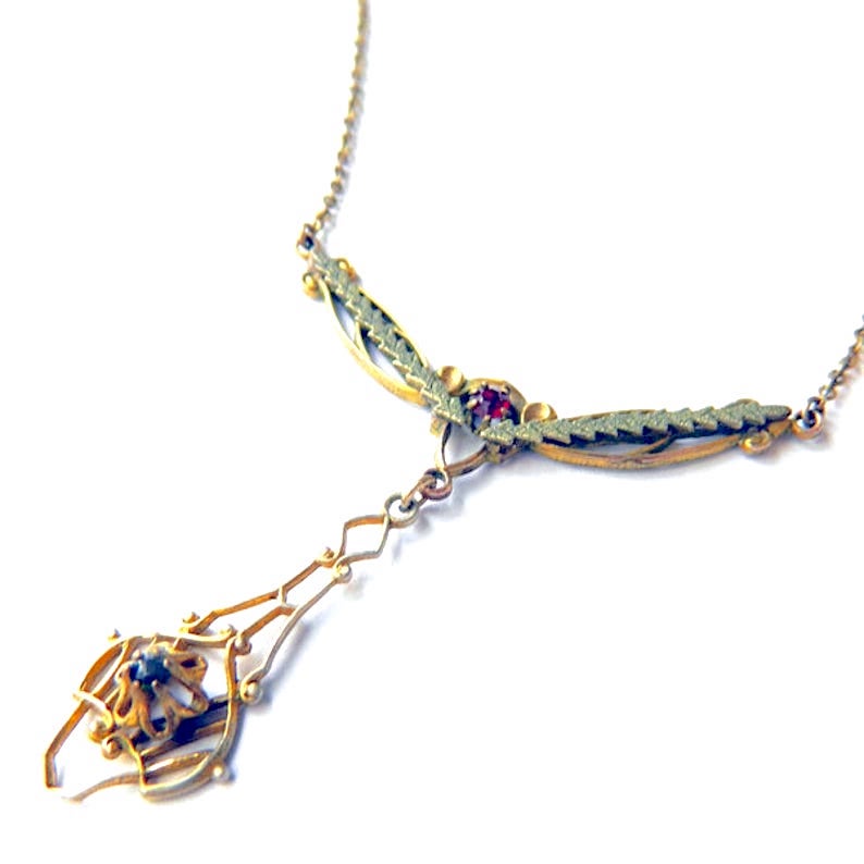 Antique pendant necklace