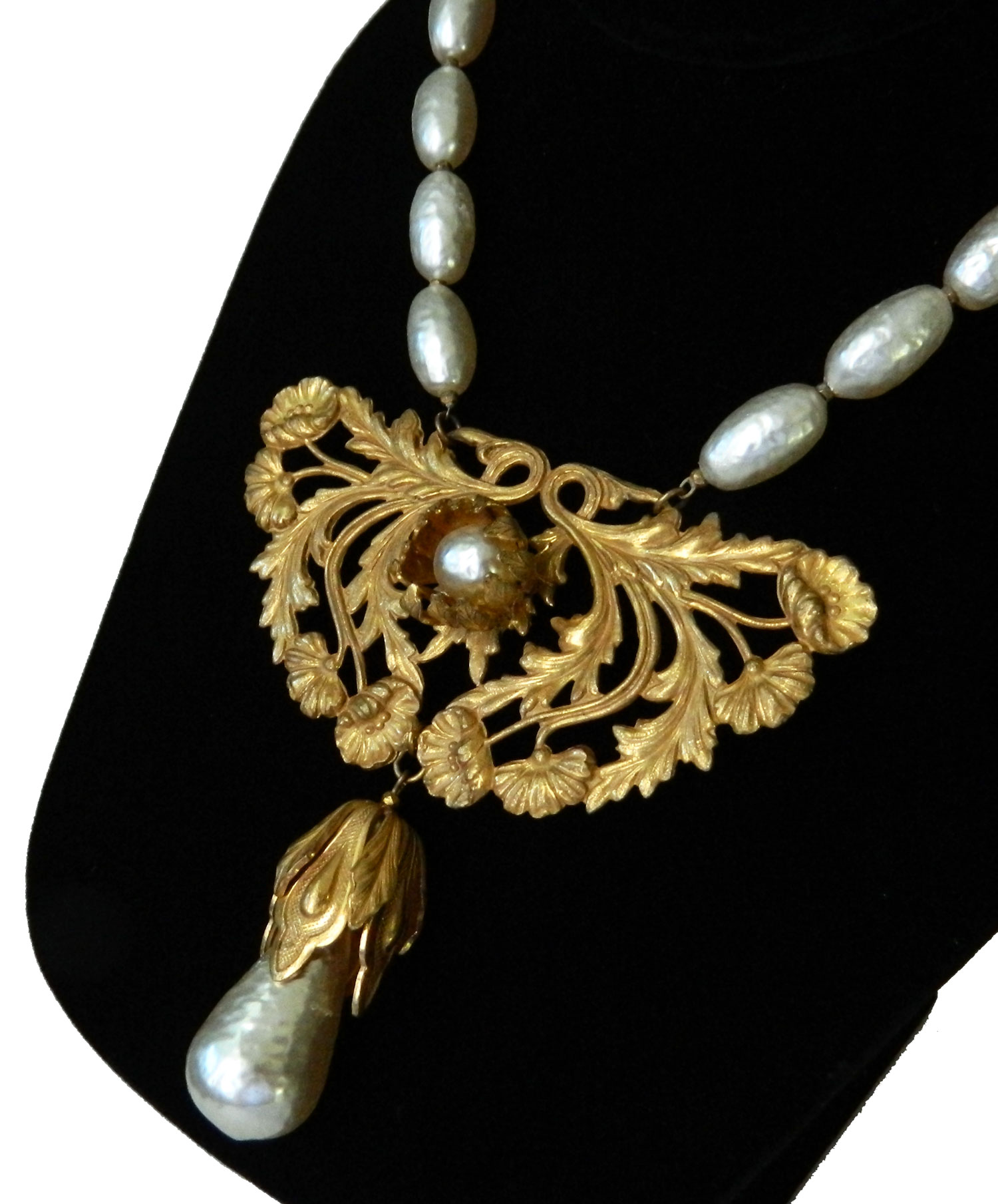 Miriam Haskell pendant necklace