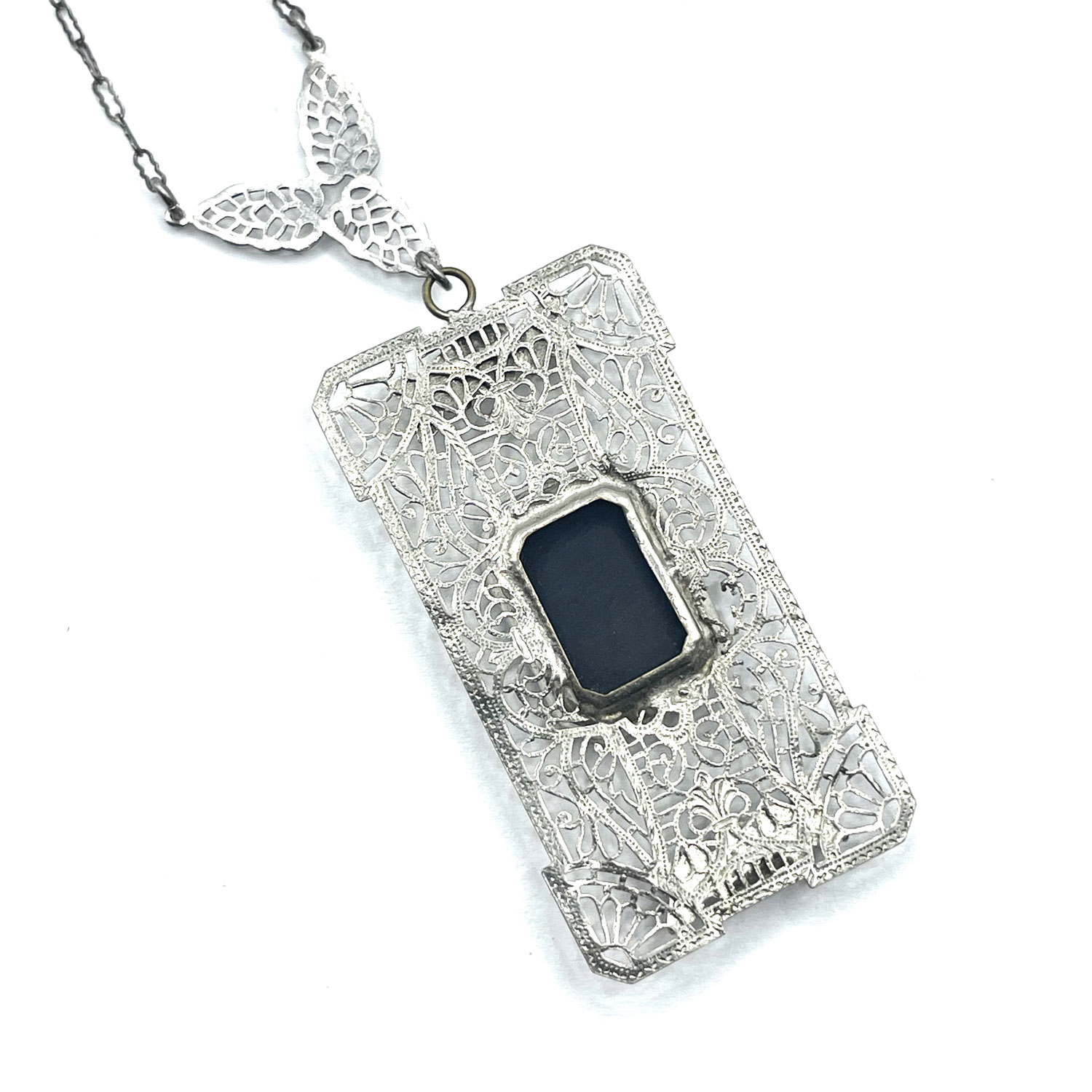 Art deco pendant necklace