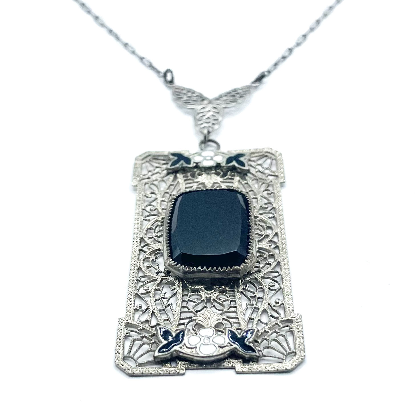 Art deco pendant necklace