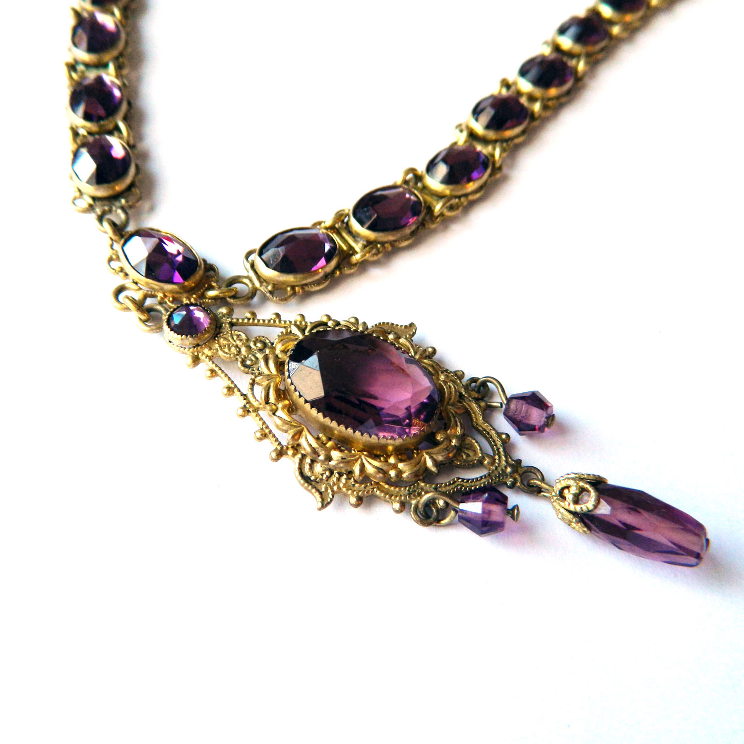 Art deco pendant necklace