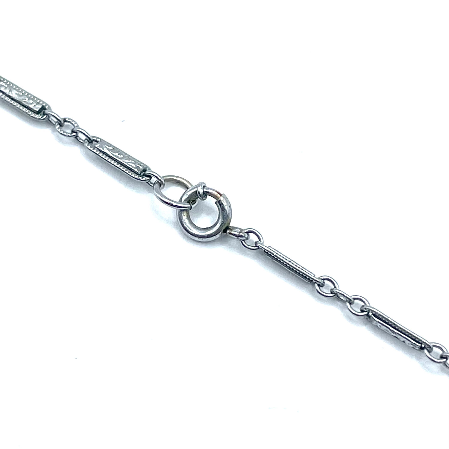 Crystal pendant necklace