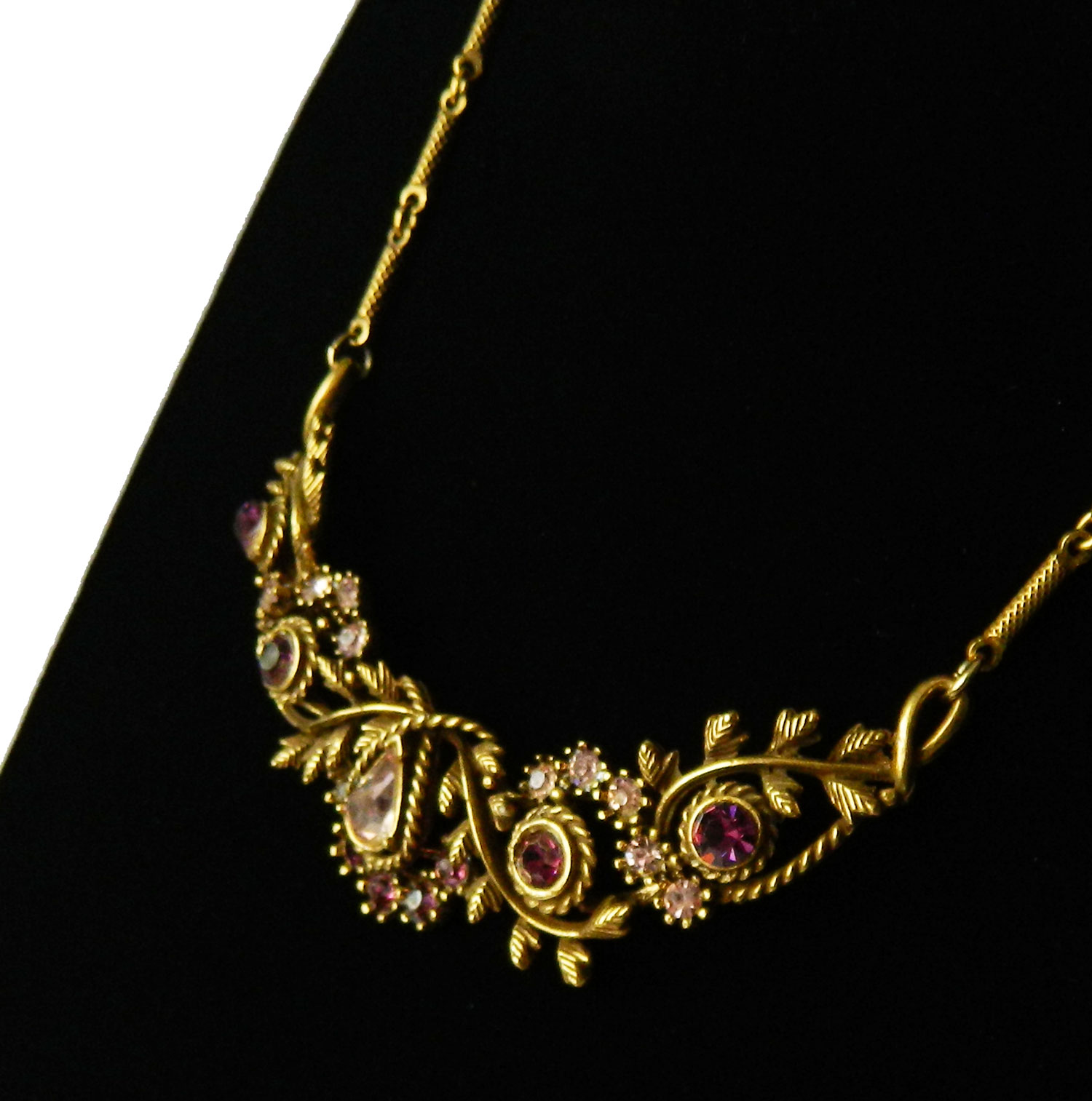 1950s purple rhinestone necklace
