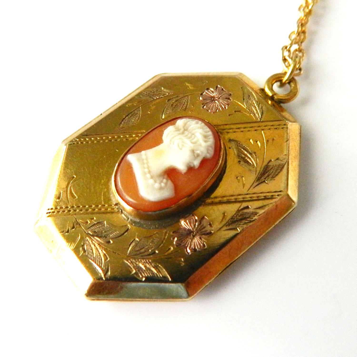 cameo locket