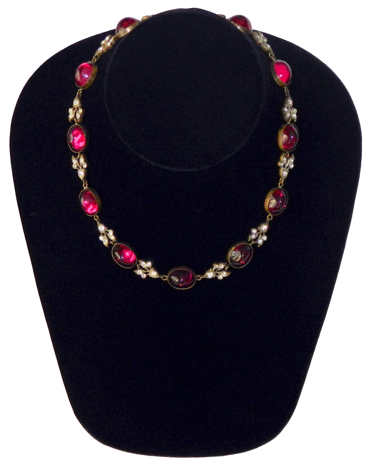 Antique red cabochon necklace