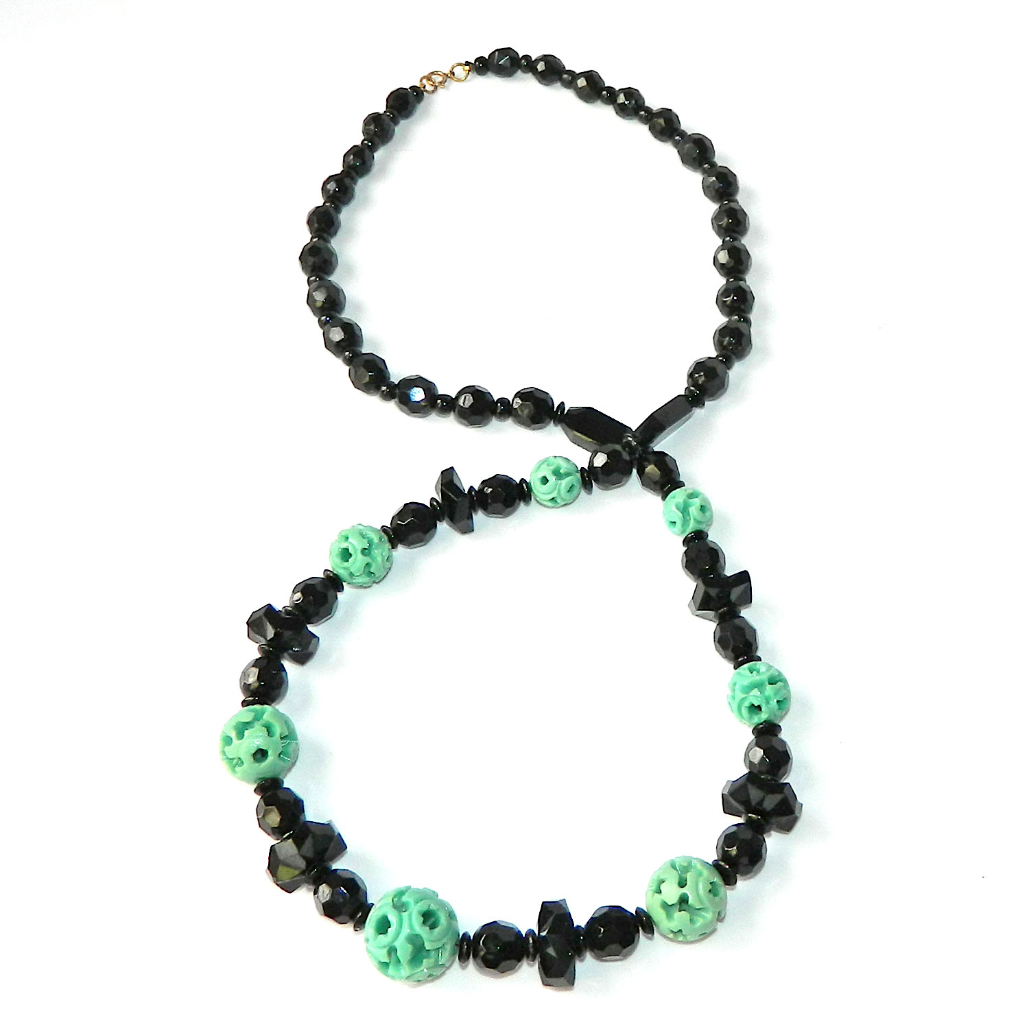 Black and Jadeite Green Bead Necklace 