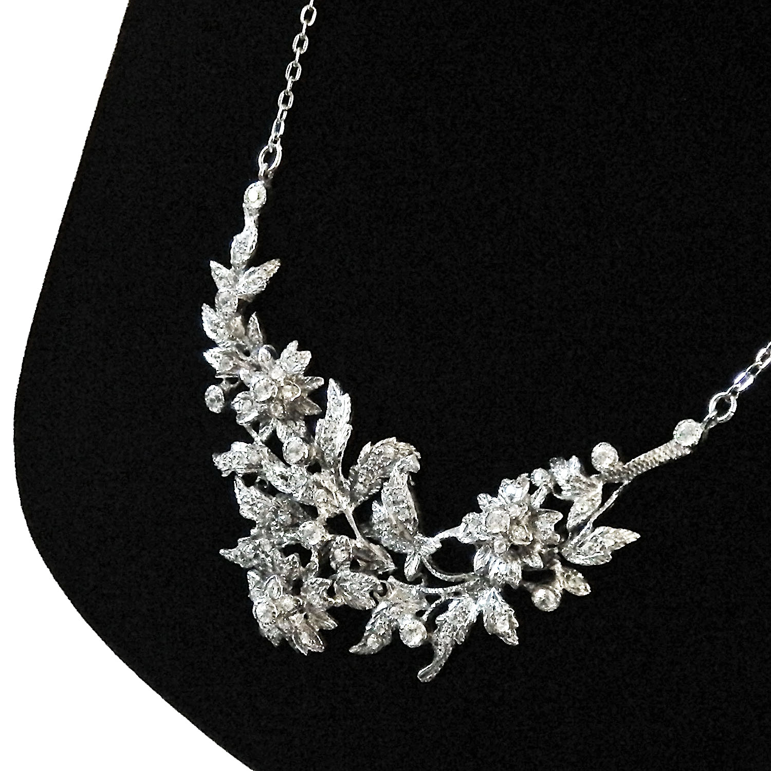 Vintage rhinestone necklace