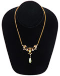 Coro pearl pendant necklace