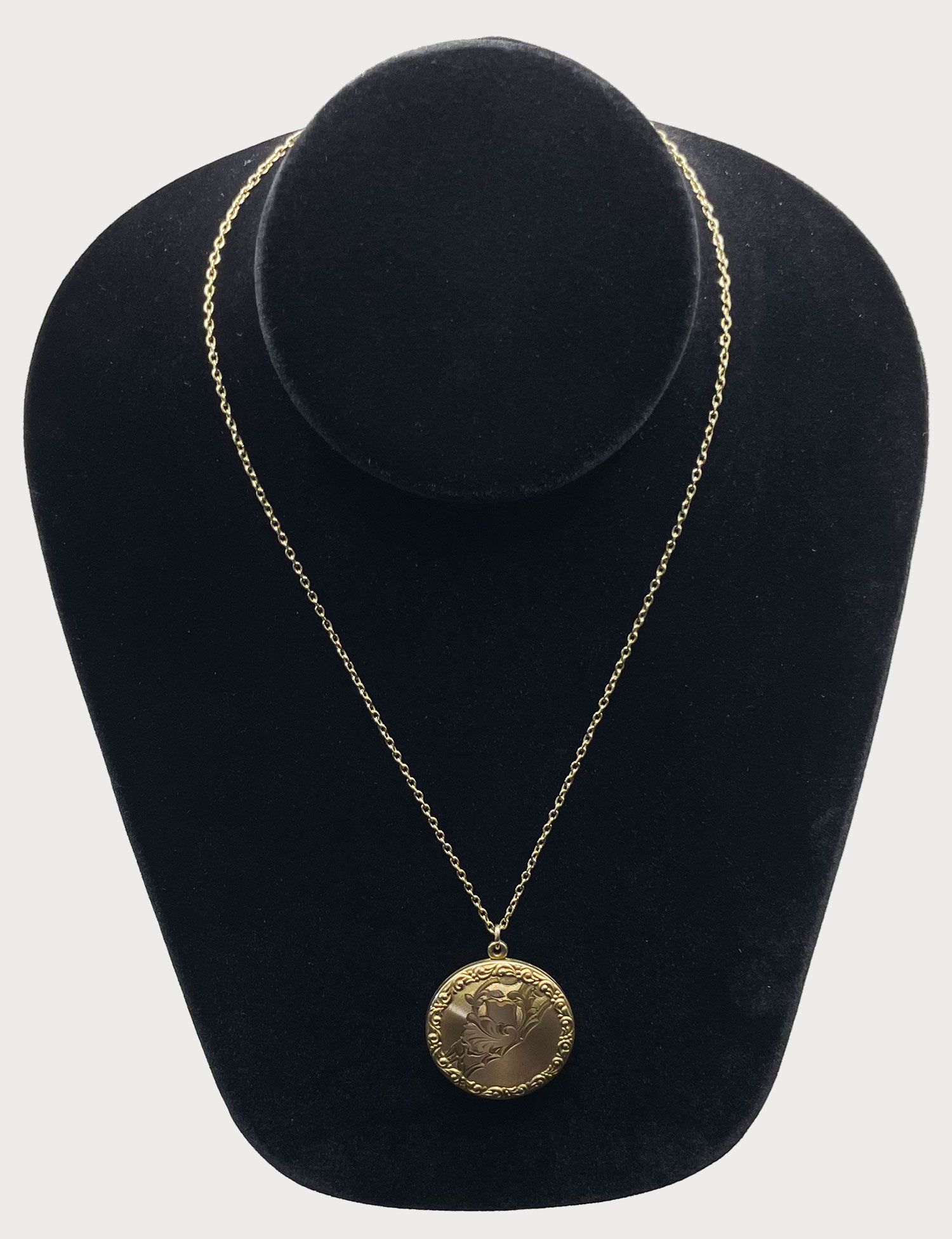 Antique locket pendant necklace