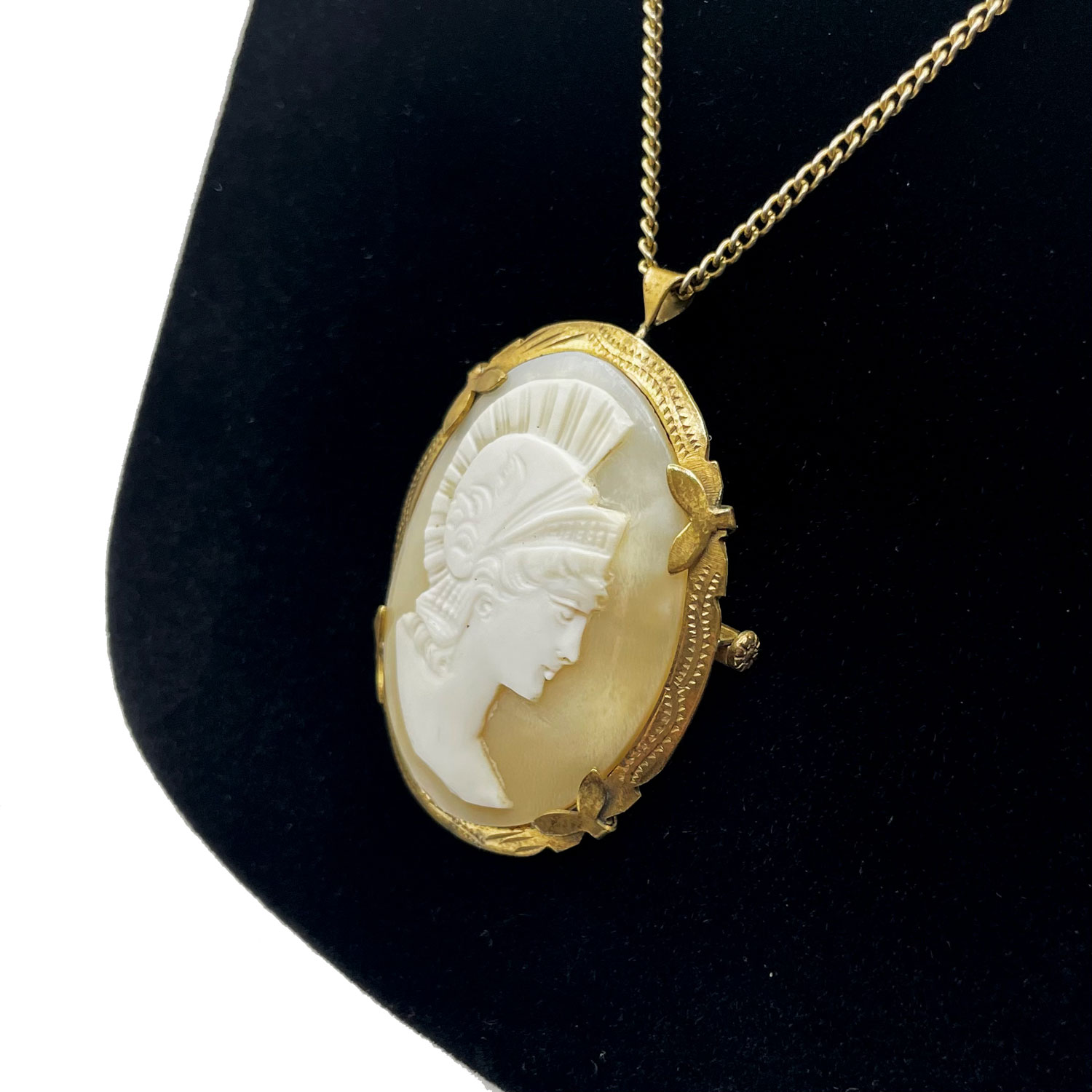 Vintage cameo brooch pendant necklace