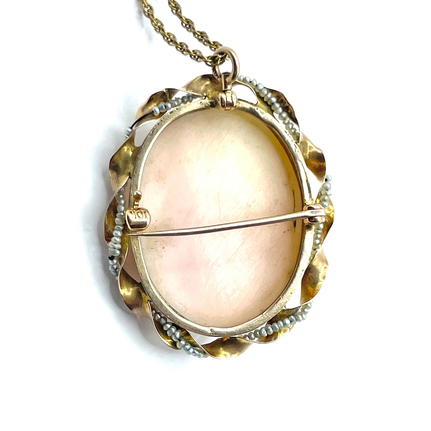 Vintage cameo brooch pendant necklace
