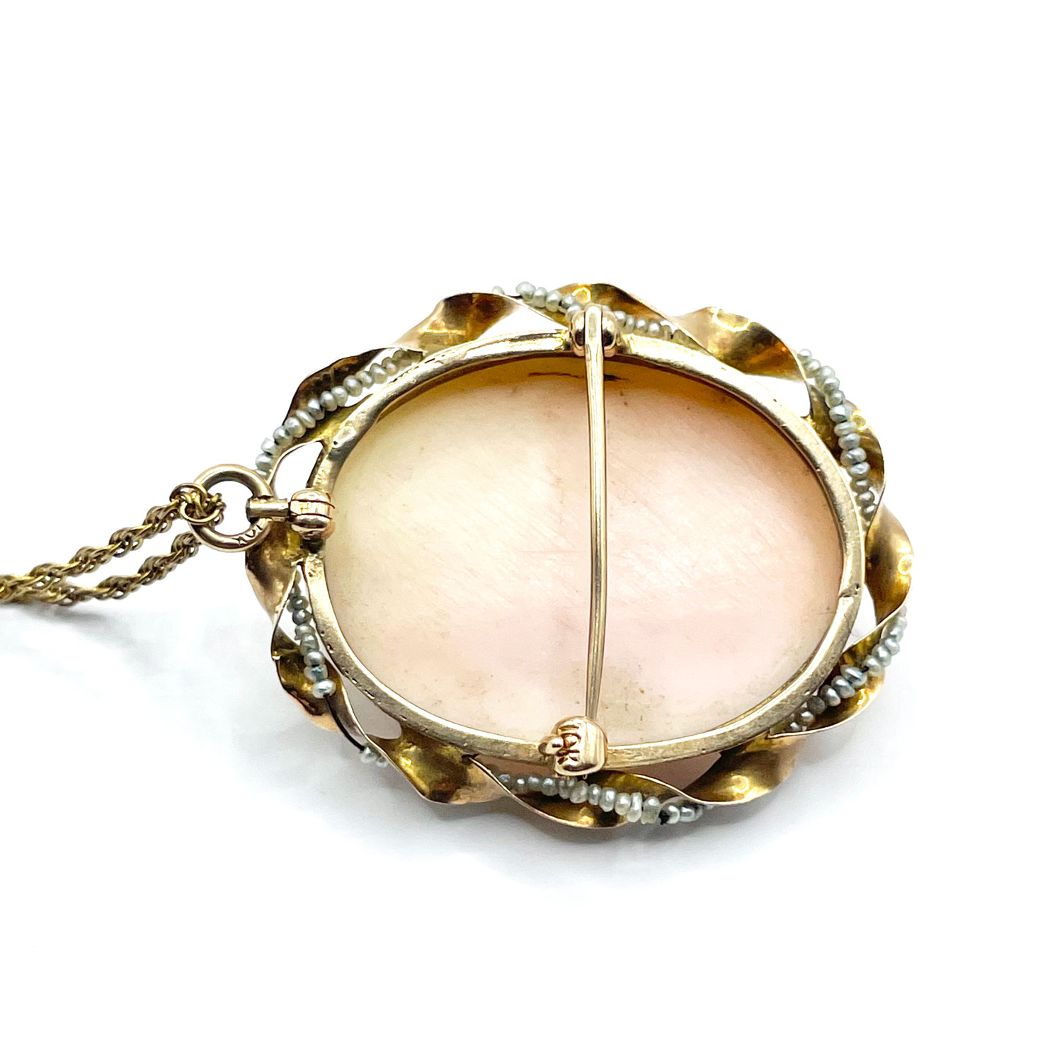 Vintage cameo brooch pendant necklace