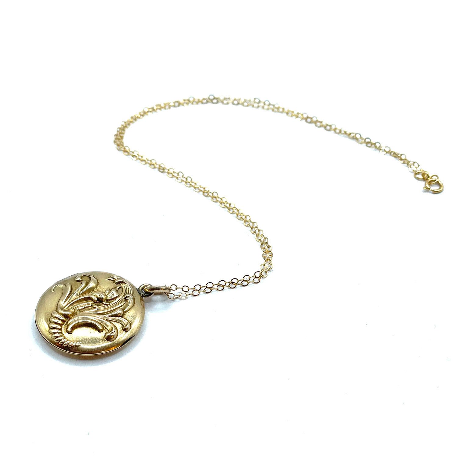 Antique locket pendant necklace